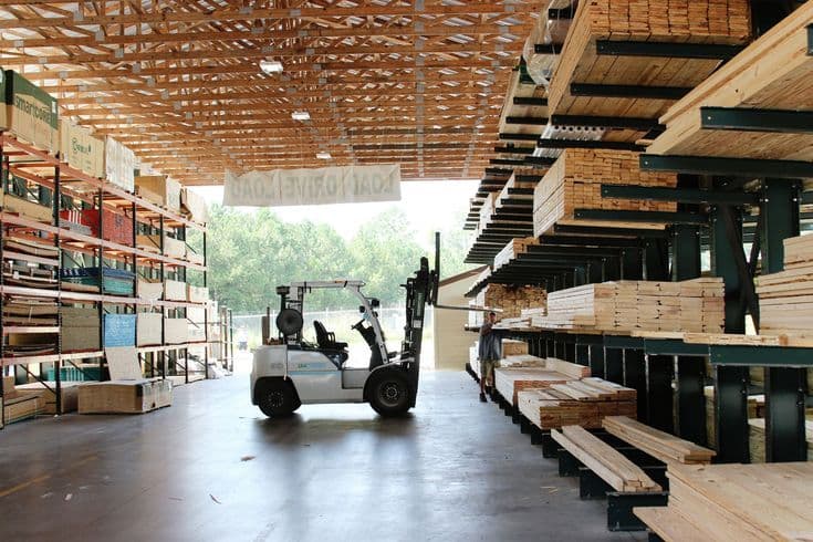 Transition écologique et performance environnementale dans le négoce de bois et matériaux